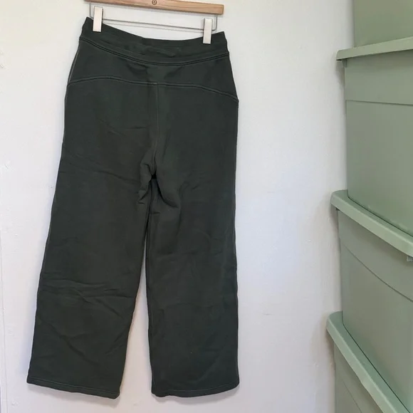 Lululemon Wide Leg Scuba Sweat Pants - 8 - Smoked Spruce - Picture 8 of 9